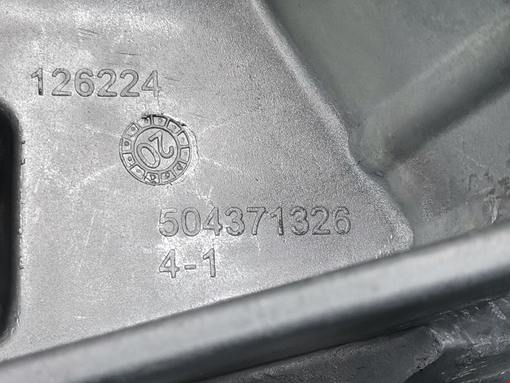 Кронштейн генератора IVECO Daily VI 2014-н.в.