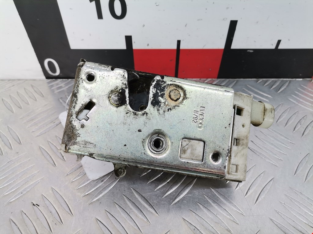 Замок двери передней левой IVECO EuroCargo II 2003-2008