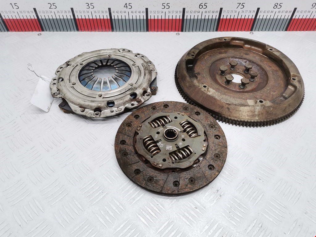 Маховик (демпфер сцепления) OPEL Meriva A 2003-2010