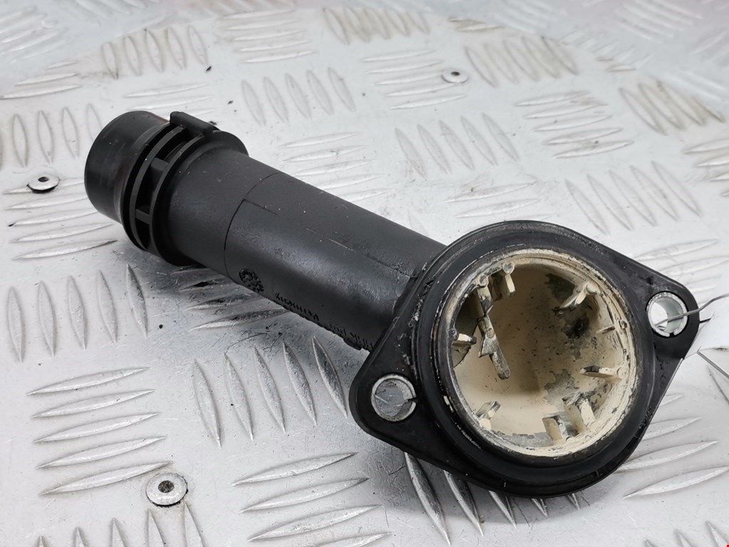 Корпус термостата AUDI A4 B6 2001-2005