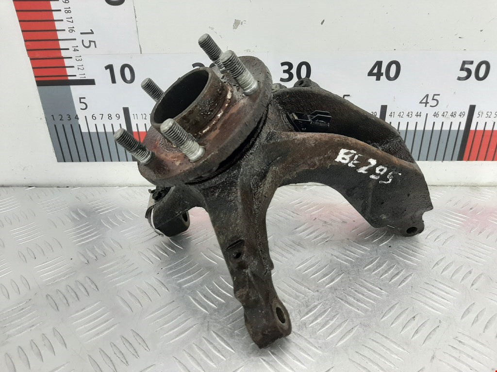 Ступица передняя левая FORD Focus II 2005-2011