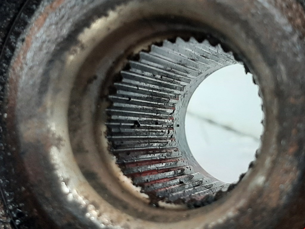 Ступица передняя левая FORD Focus II 2005-2011