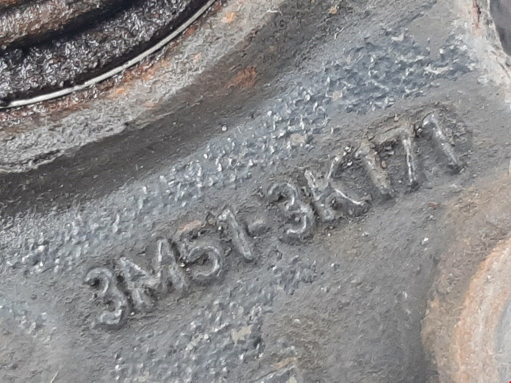 Ступица передняя левая FORD Focus II 2005-2011