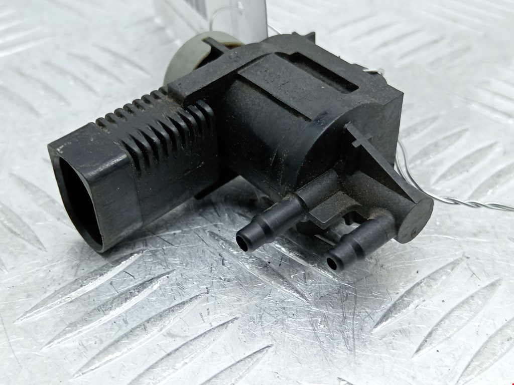 Клапан электромагнитный AUDI A6 C5 1997-2004