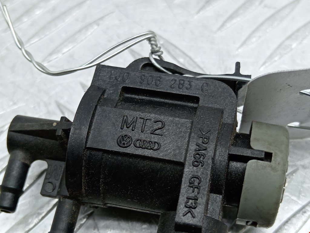 Клапан электромагнитный AUDI A6 C5 1997-2004