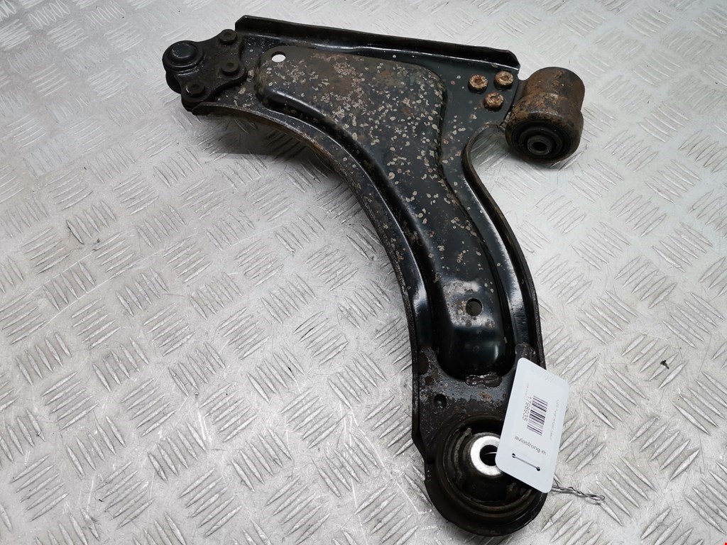 Рычаг передний правый OPEL Corsa C 2000-2006