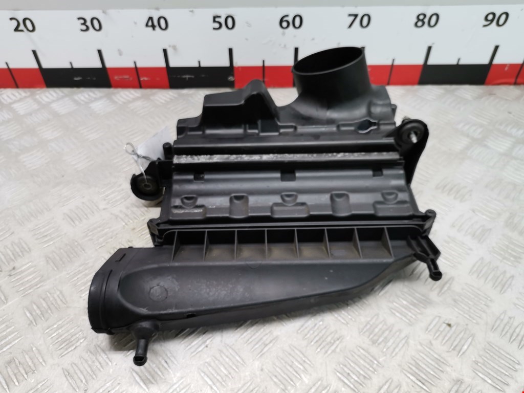 Корпус воздушного фильтра MERCEDES-BENZ CLS-Class C219 2004-2010