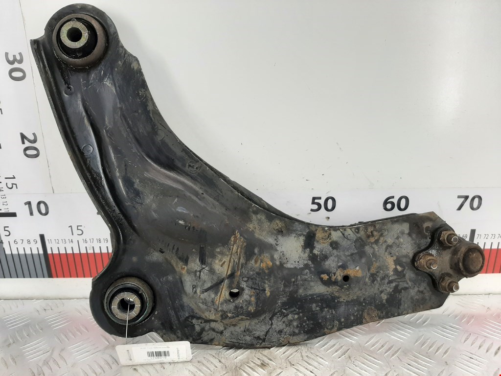 Рычаг передний правый OPEL Vivaro A 2001-2014