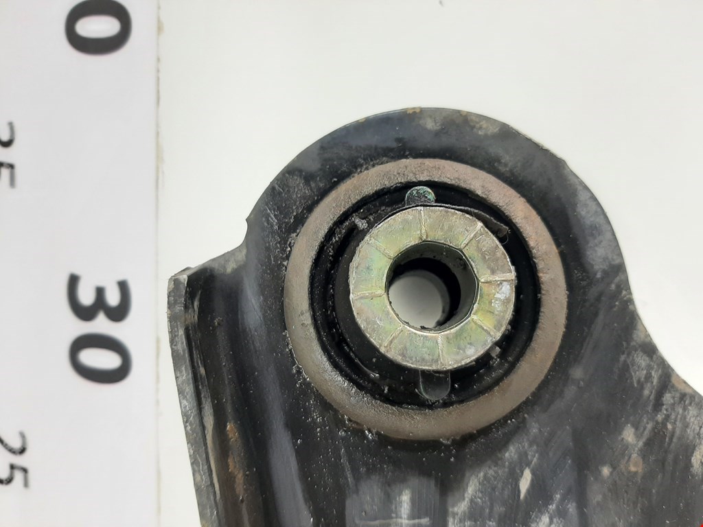 Рычаг передний правый OPEL Vivaro A 2001-2014