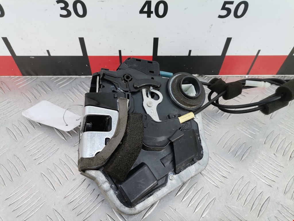 Замок двери задней правой TOYOTA RAV 4 XA30 2006-2012