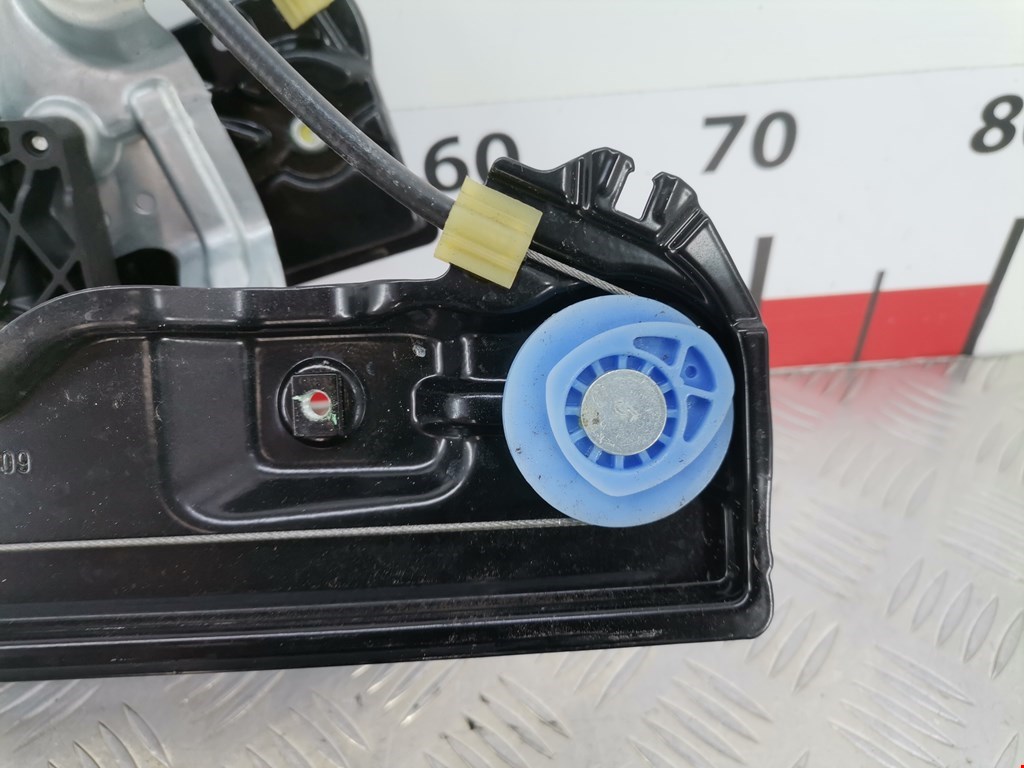 Стеклоподъемник передний левый OPEL Astra J 2009-2017