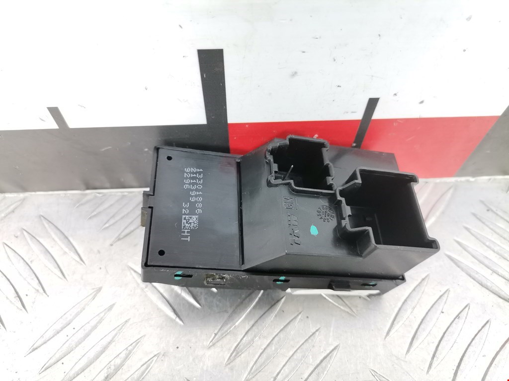 Кнопка стеклоподъемника OPEL Astra J 2009-2017