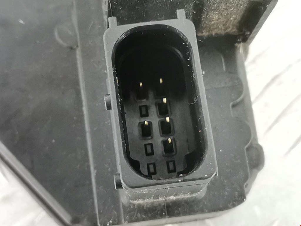 Замок двери передней левой OPEL Astra J 2009-2017