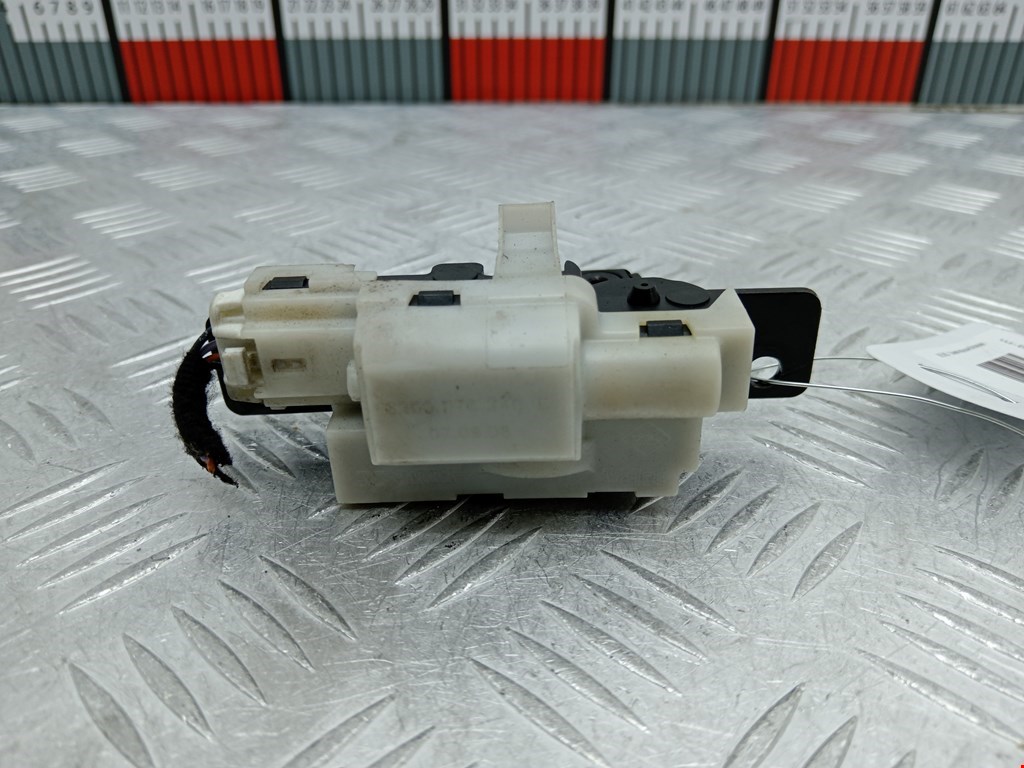 Замок багажника (крышки двери) RENAULT Modus 2004-2012