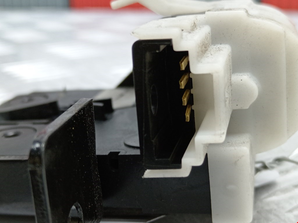 Замок багажника (крышки двери) RENAULT Modus 2004-2012