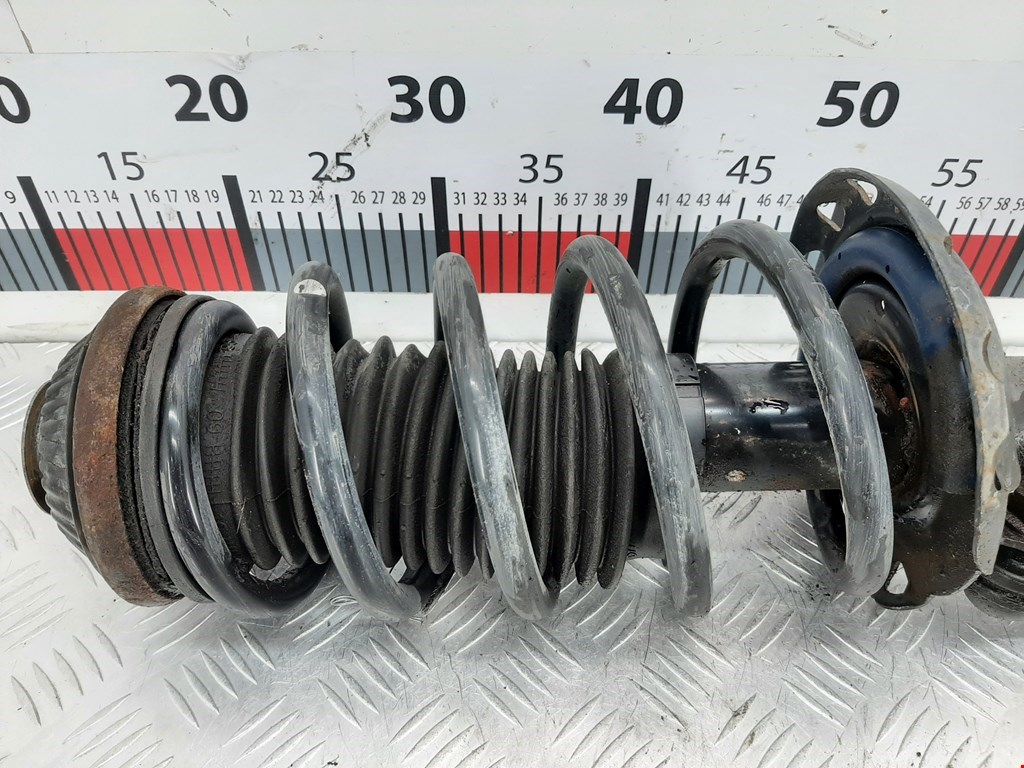 Амортизатор передний правый OPEL Zafira B 2005-2012