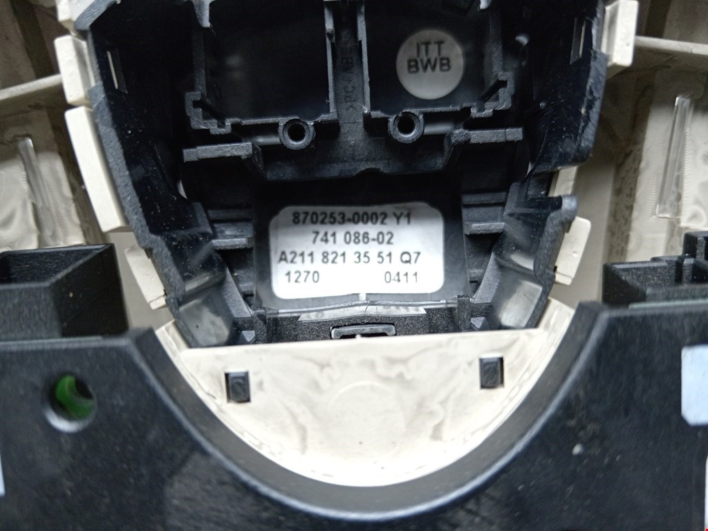 Плафон салонный (салона фонарь) MERCEDES-BENZ E-Class W211, S211 2002-2009