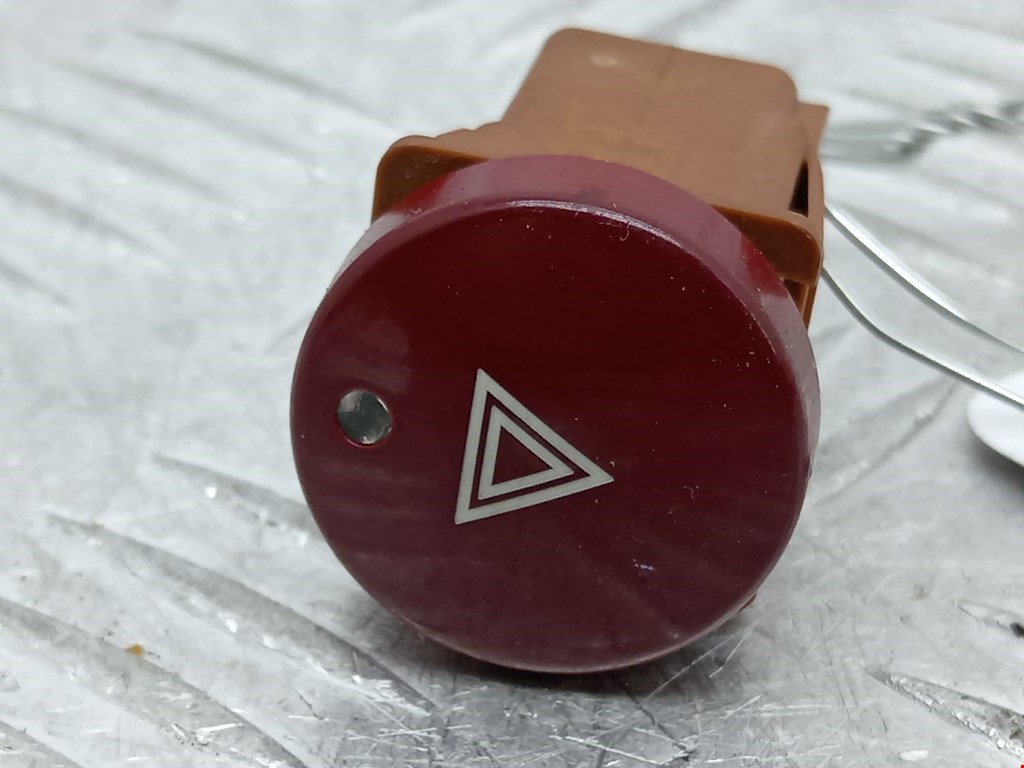 Кнопка аварийной сигнализации (аварийки) CITROEN Xsara 1997-2000