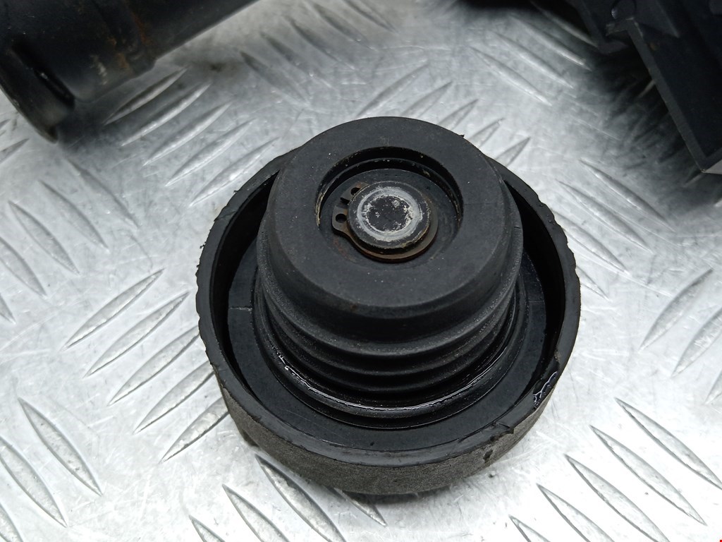 Горловина топливного бака DODGE Nitro 2006-2011