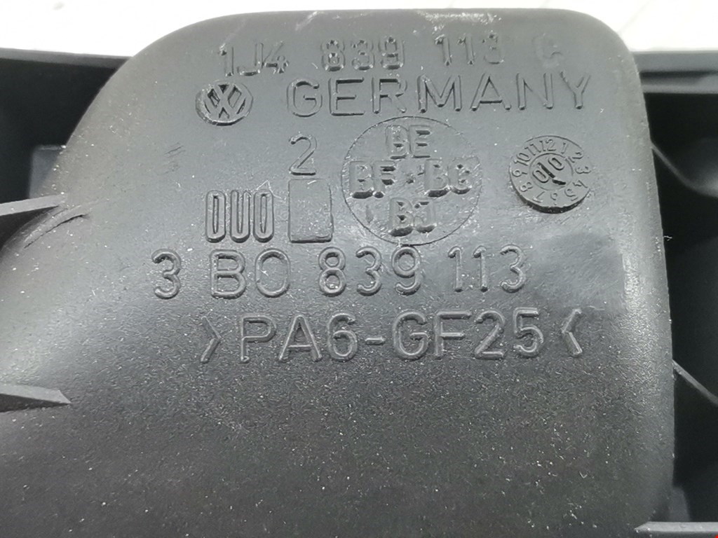 Ручка дверная задняя внутренняя левая VOLKSWAGEN Passat B5 1997-2005
