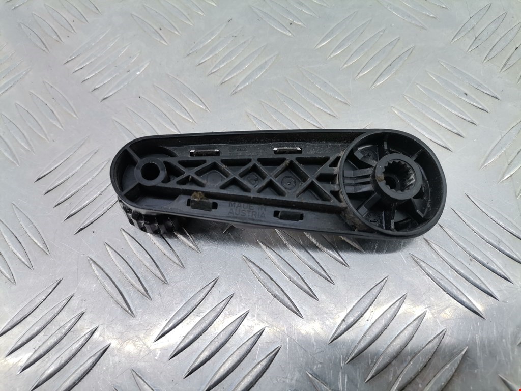 Ручка стеклоподъемника VOLKSWAGEN Polo II 1981-1994