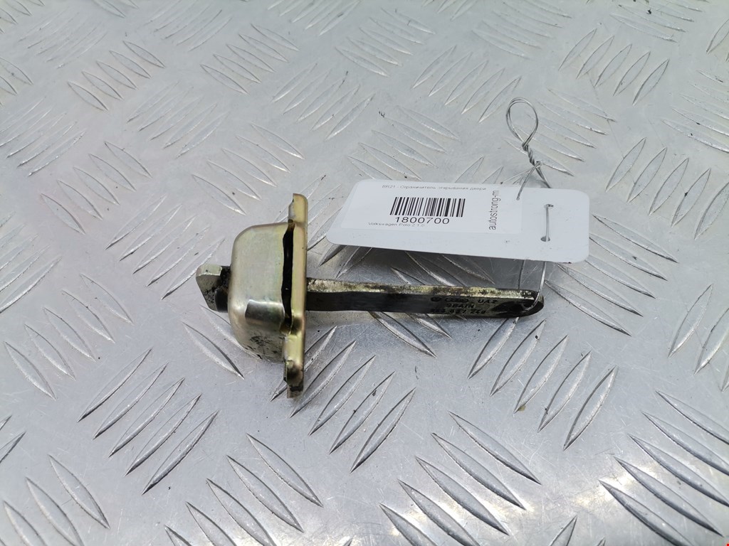 Ограничитель открывания двери VOLKSWAGEN Polo II 1981-1994