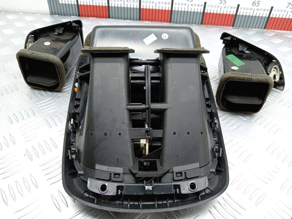 Дефлектор воздушный PEUGEOT 206 1998-2012