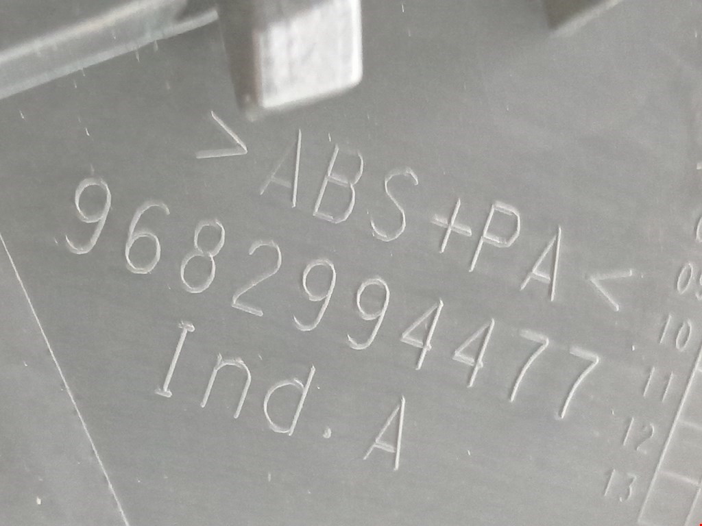 Дефлектор воздушный PEUGEOT 206 1998-2012