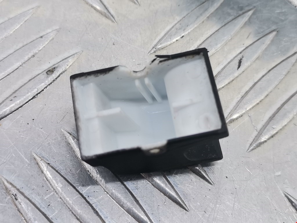 Блок управления стеклоподъемниками VOLKSWAGEN Passat CC 2008-2017