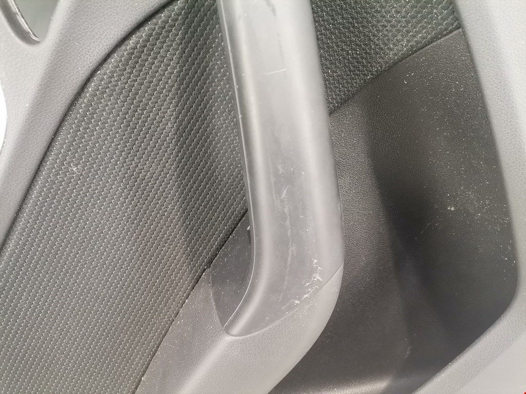 Обшивка двери задняя левая AUDI Q3 I 2011-2018