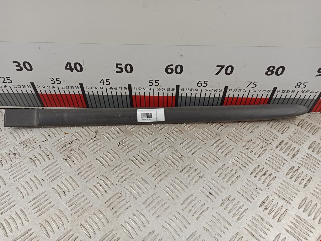 Накладка (молдинг) двери задней левой Nissan Almera_Tino (2000-2006)