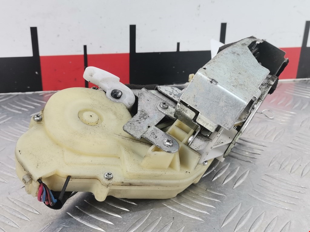 Замок двери передней левой HONDA Jazz 2001-2008