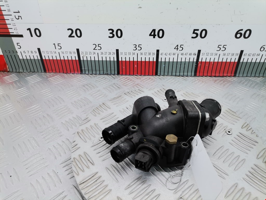 Корпус термостата MITSUBISHI Space Star 1999-2006