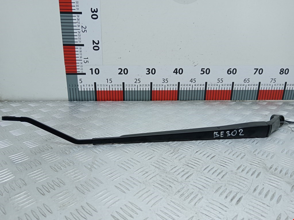 Поводок дворников передний левый/ правый TOYOTA Corolla Verso E121 AR10 2001-2009