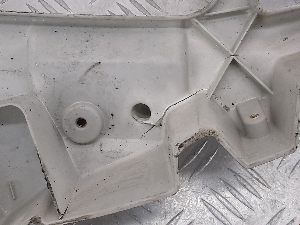 Кронштейн заднего бампера левый правый FORD Focus II 2005-2011