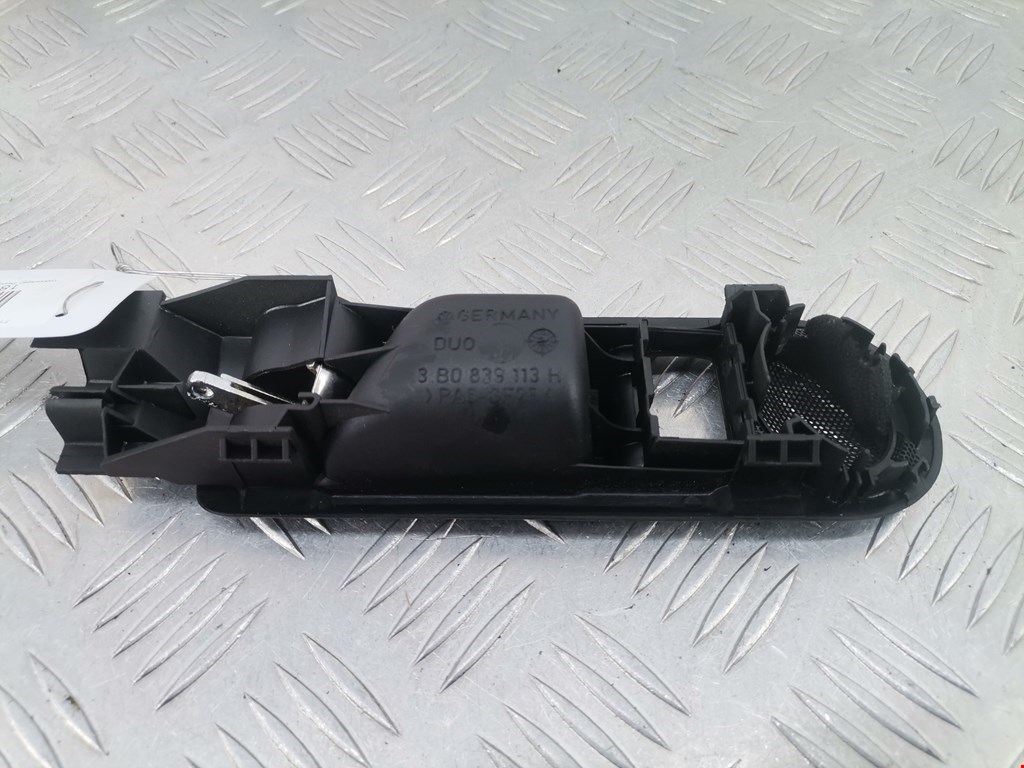 Ручка дверная задняя внутренняя левая VOLKSWAGEN Passat B5 1997-2005