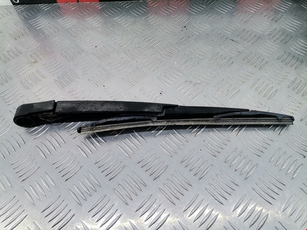 Поводок дворника задний (заднего) OPEL Astra J 2009-2017