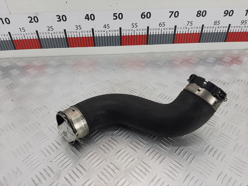 Патрубок интеркулера MERCEDES-BENZ C-Class C-klasse W204 2007-2015