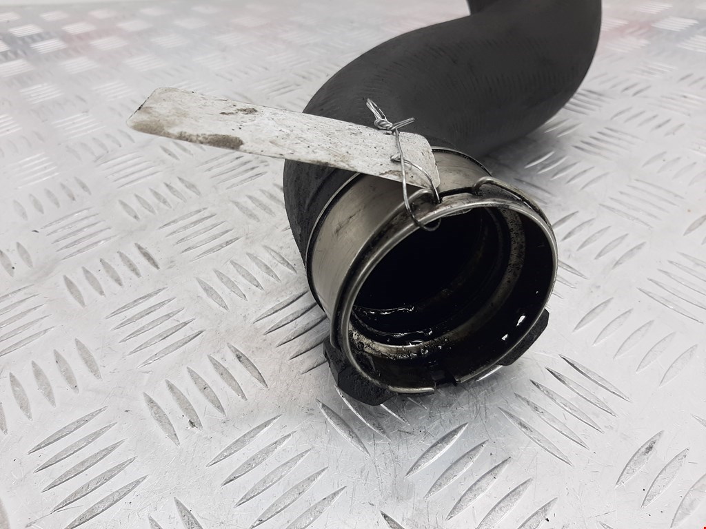 Патрубок интеркулера MERCEDES-BENZ C-Class C-klasse W204 2007-2015