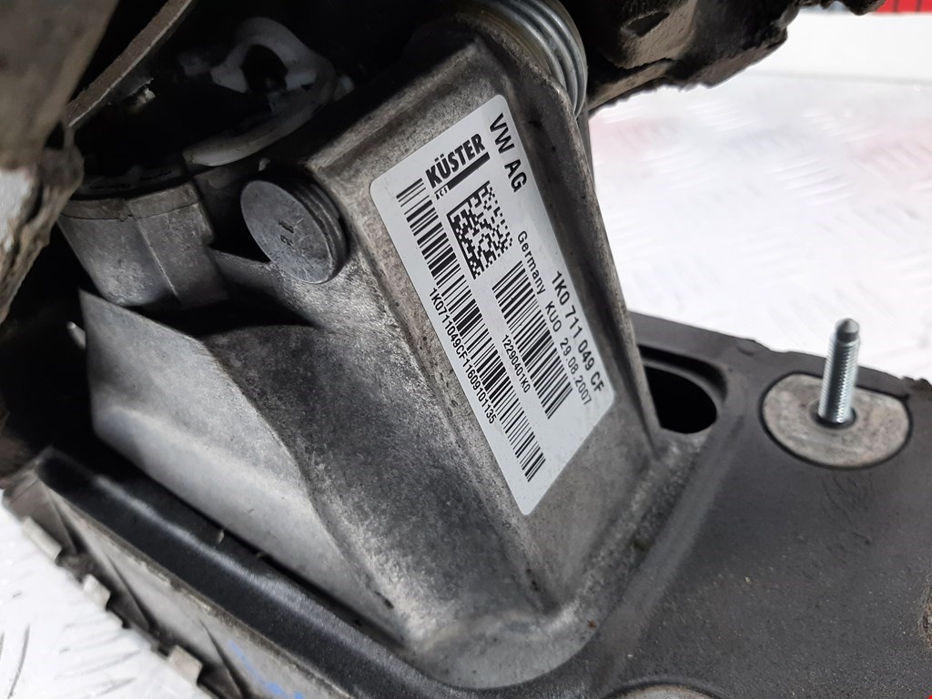 Кулиса (селектор) АКПП/МКПП в салоне AUDI A3 8P 2003-2013