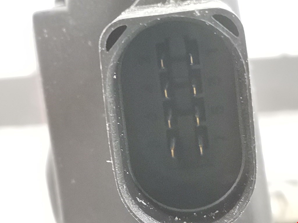 Замок двери передней левой VOLKSWAGEN Passat B5 1997-2005