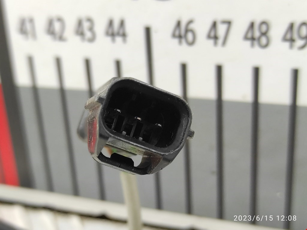 Ручка двери передней наружная правая MITSUBISHI Space Star 1999-2006