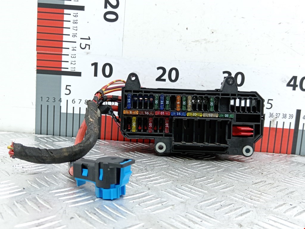 Датчик уровня в бачок омывателя BMW 7er 7 серия E65/E66 2001-2008