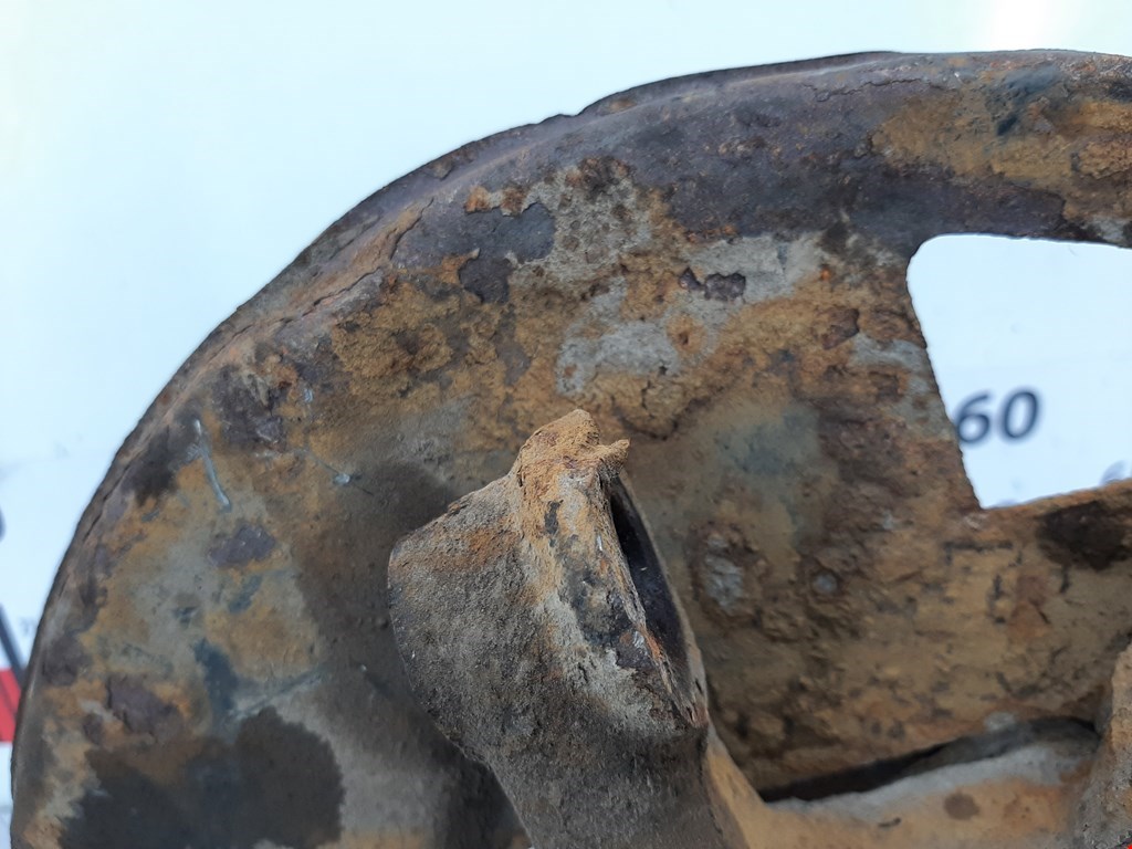 Ступица передняя левая LAND ROVER Range Rover Sport 2005-2013