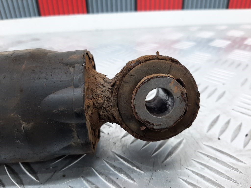 Амортизатор задний правый NISSAN Pathfinder R51M 2004-2014