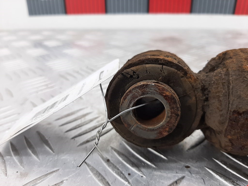 Амортизатор задний правый NISSAN Pathfinder R51M 2004-2014