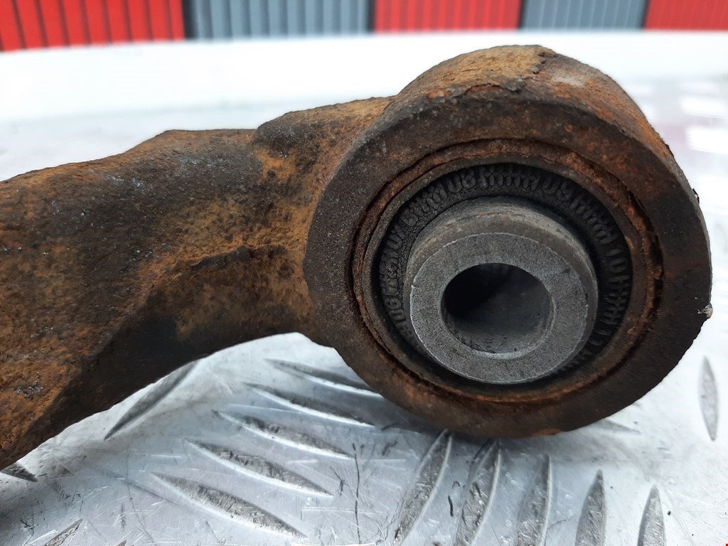 Рычаг передний левый LAND ROVER Range Rover Sport 2005-2013