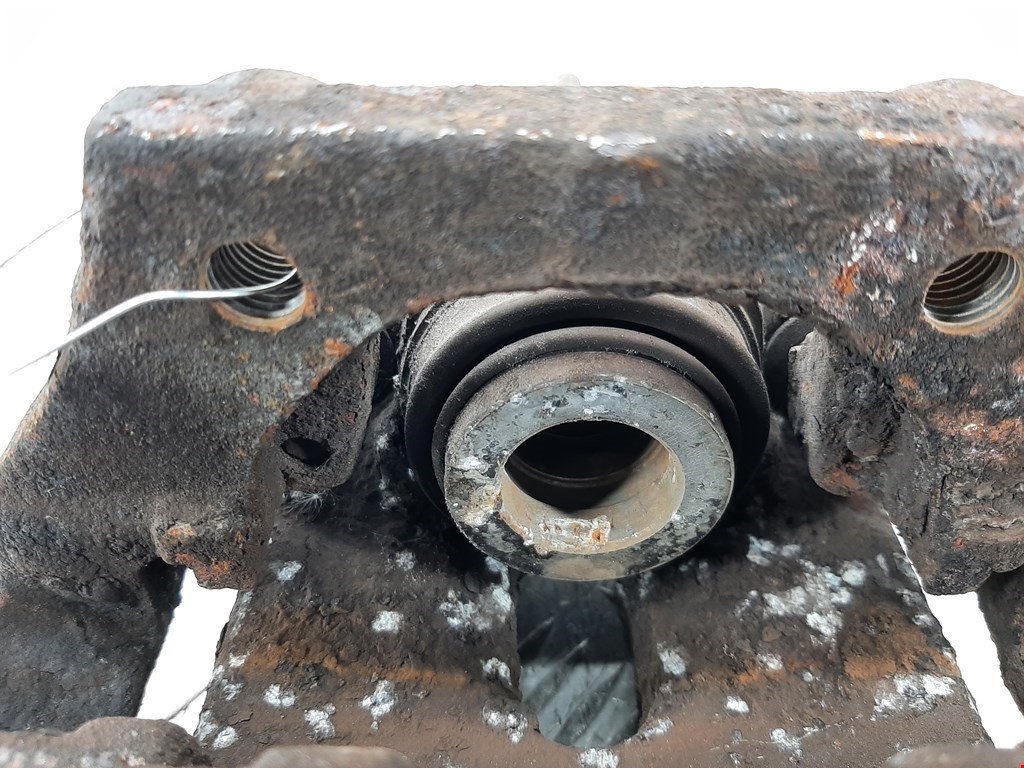 Суппорт задний правый BMW 6er E63/E64 2003-2011