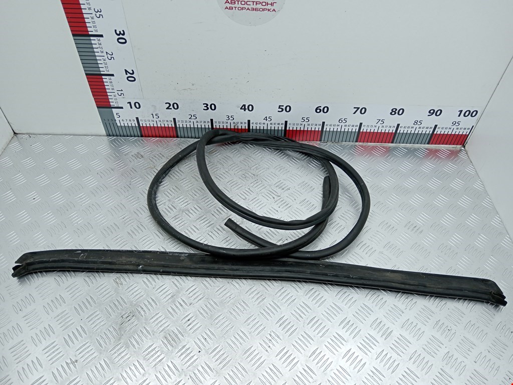 Уплотнитель (наружный) BMW 5er 5 серия F10/F11/F07 2009-2017