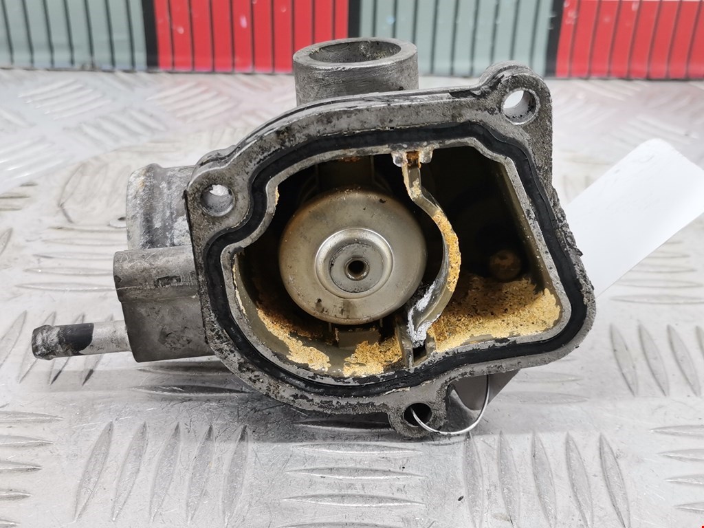 Корпус термостата MERCEDES-BENZ C-Class C-klasse W203 2000-2007